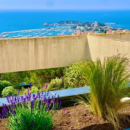 T2 Vue Exceptionnelle Avec Grande Terrasse Plein Sud Wifi Piscine *
